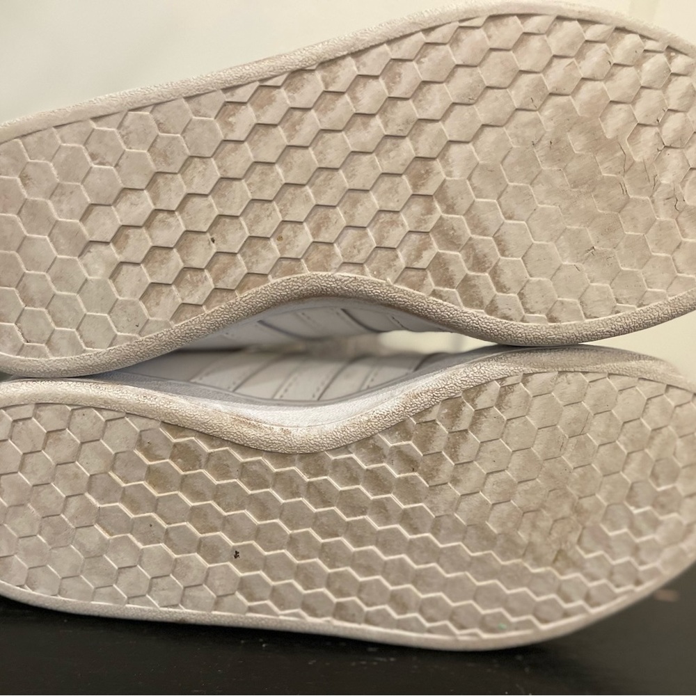 adidas Grand Court SE white lace up sneaker - Picture 6 of 6